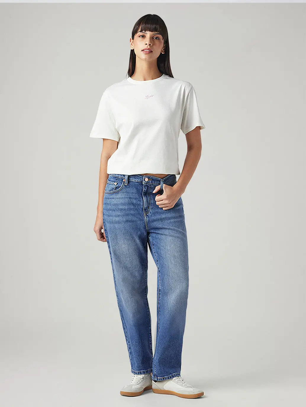 Women's Blue Loose Fit Mid Rise Easy Dad Jeans 1