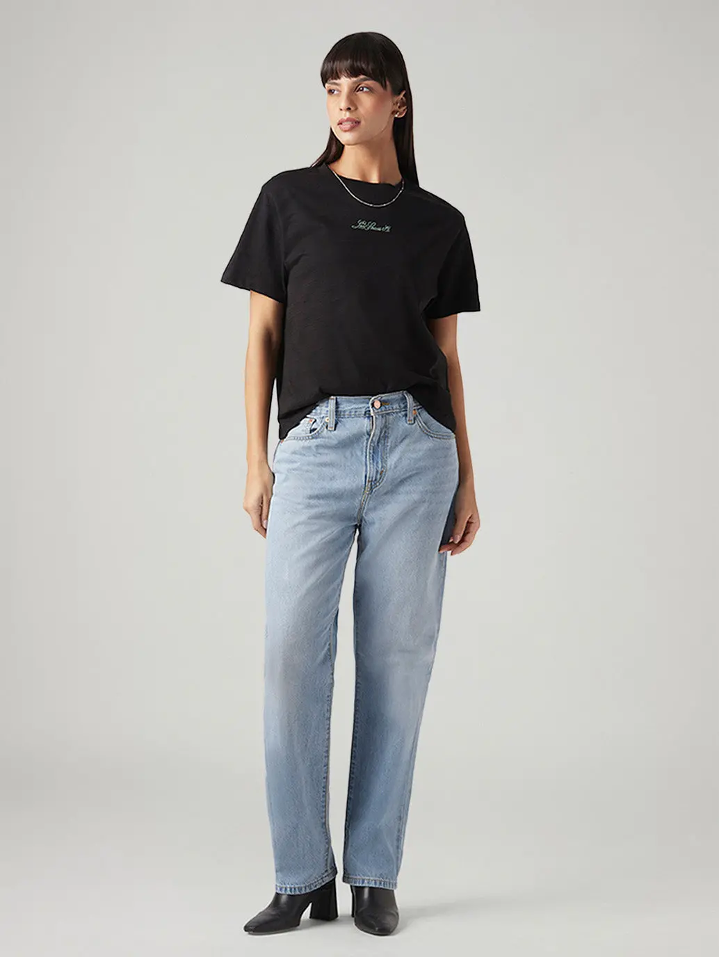 Women's Light Blue Loose Fit Mid Rise Easy Dad Jeans 1
