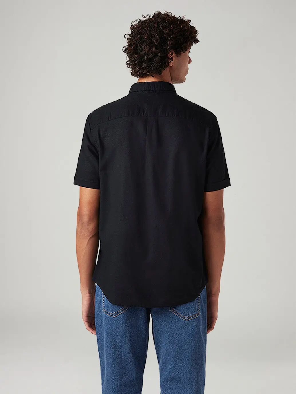 Men's Solid Slim Fit Oxford Shirt 3