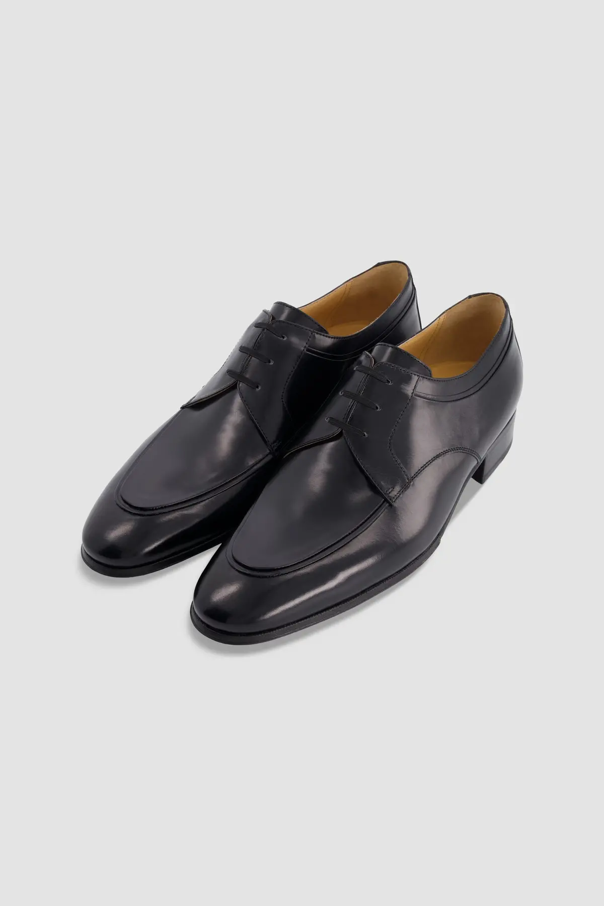 Artioli Black Classic 3 Lace 1