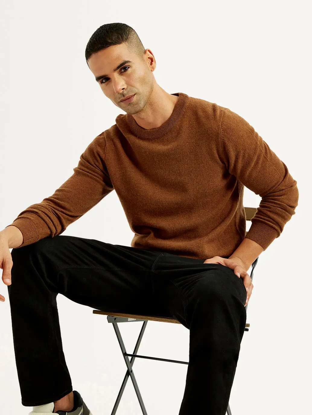 Men's Solid Crew Neck Sweater 1