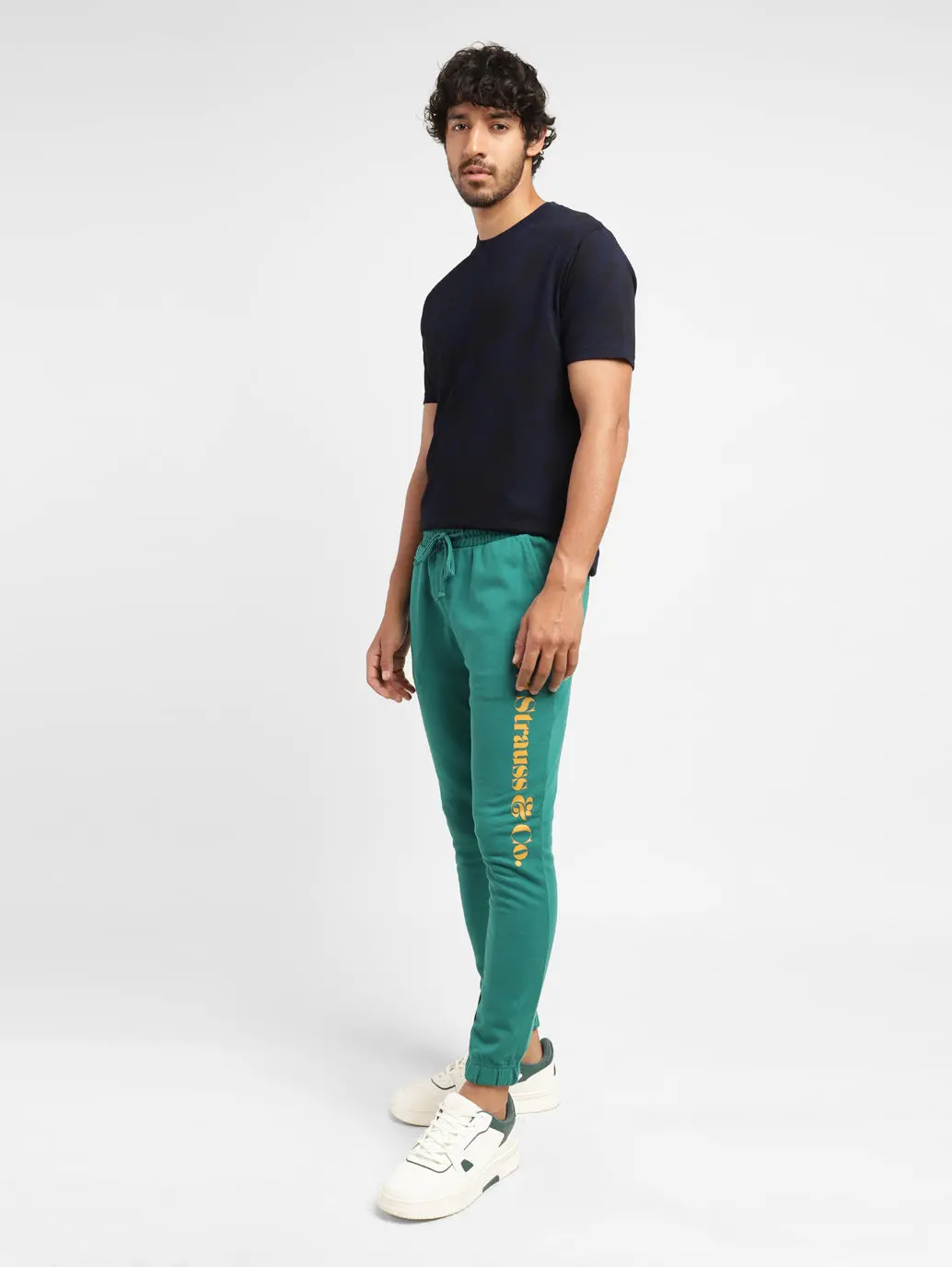 Men's Abstract Print Crew Neck T-Shirt 1