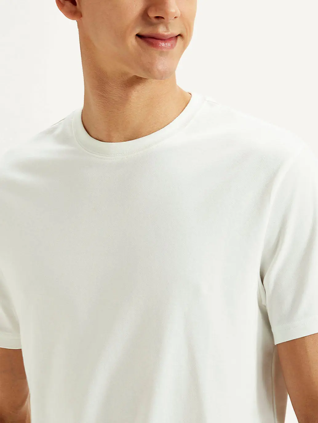 Men's Solid Slim Fit T-Shirt 4