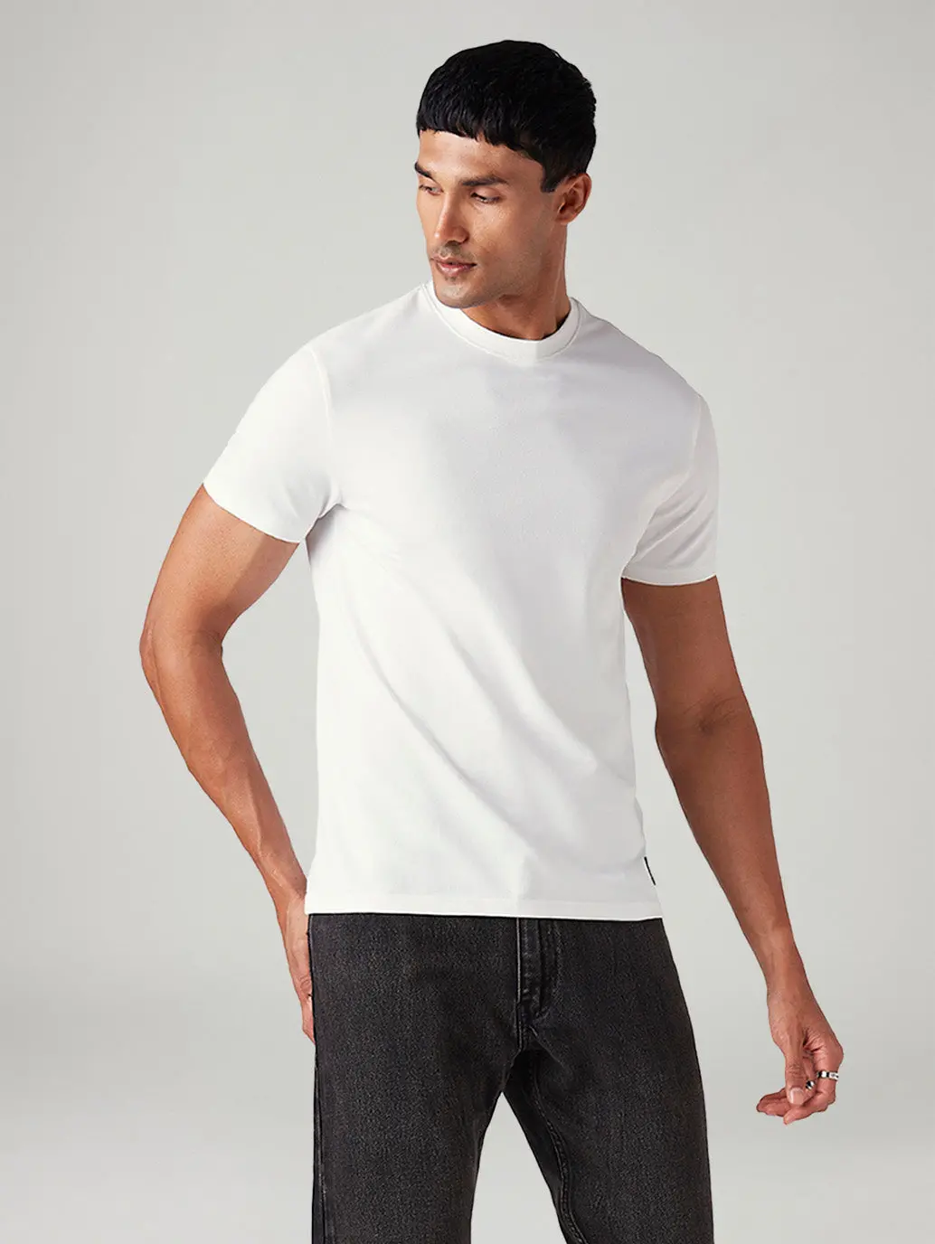Men's Solid Slim Fit Pique T-Shirt 1