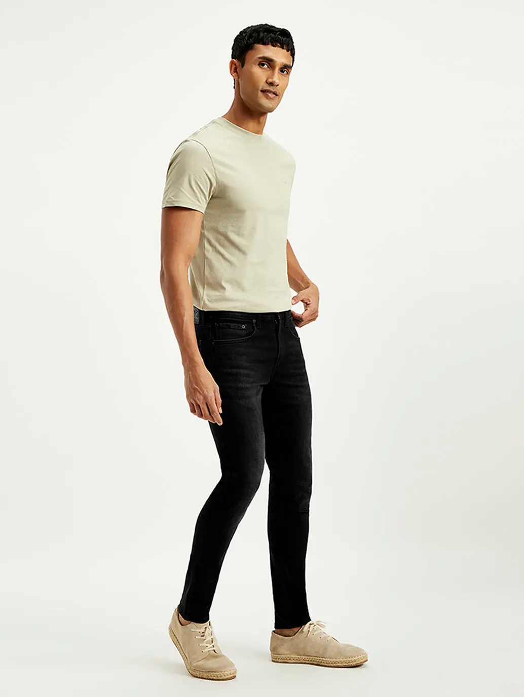 Men's Black Skinny Tapered Fit Mid Rise Jeans 6