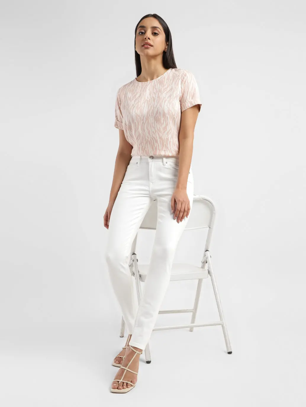 Women's 711 White Skinny Fit Mid Rise Jeans 1