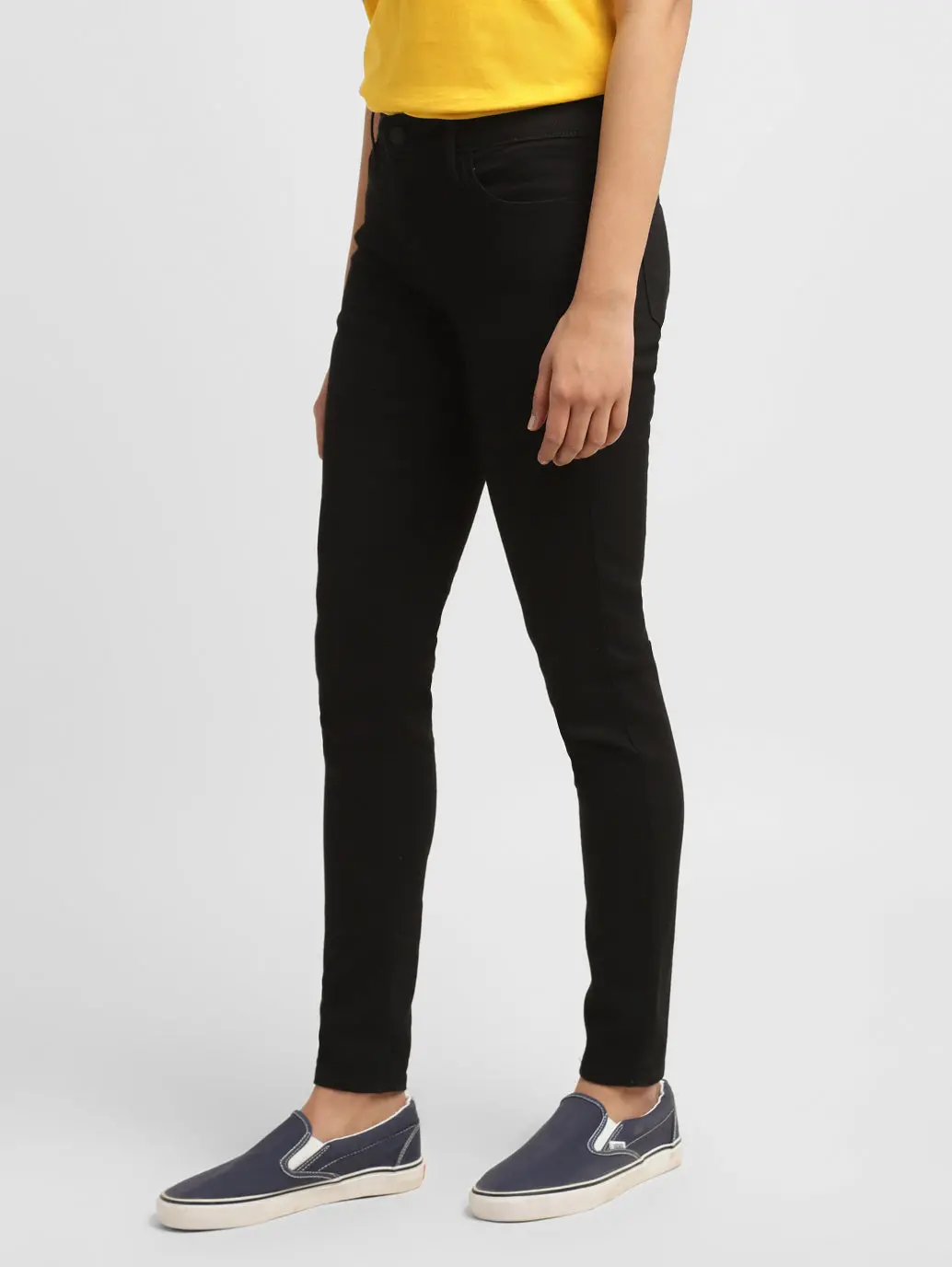 Women's 710 Black Skinny Fit Mid Rise Jeans 3