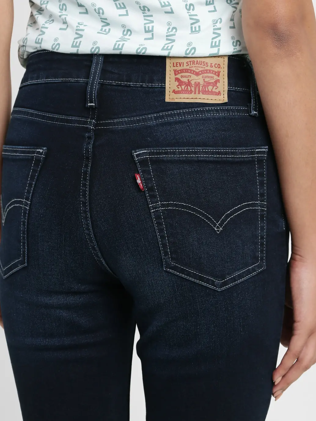 Women's 725 Black Bootcut Fit High Rise Jeans 6