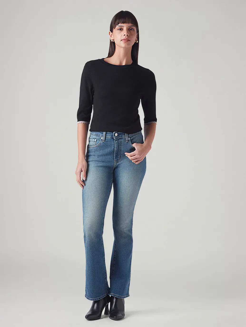 Women's 725 Blue Bootcut Fit High Rise Jeans 1