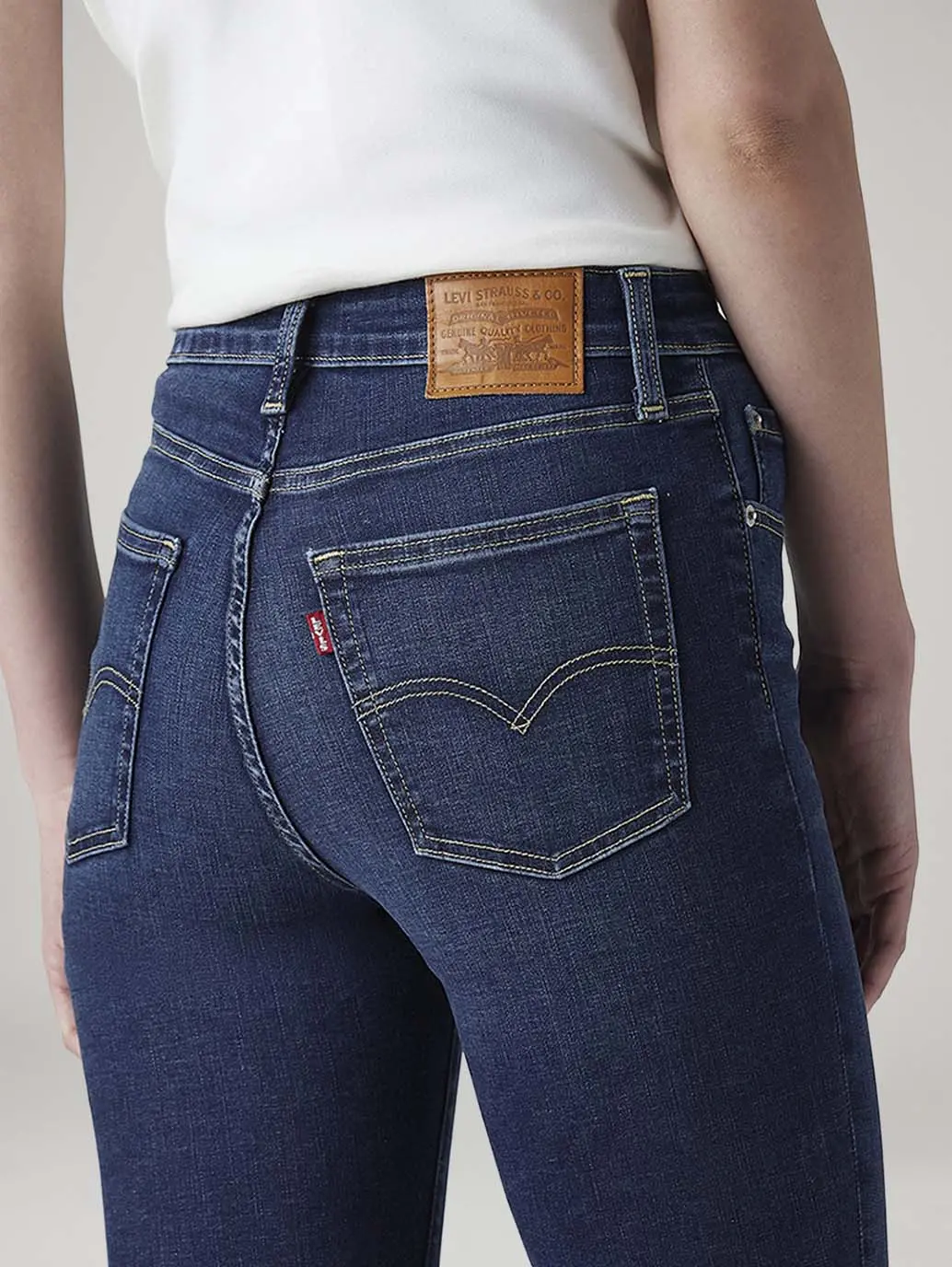 Women's 721 Dark Indigo Skinny Fit High Rise Jeans 6