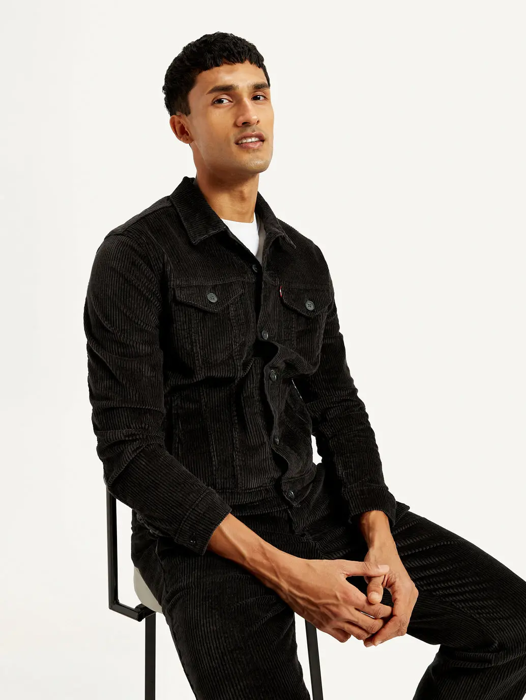 Men's Solid Black Spread Collar Denim Jacket 1