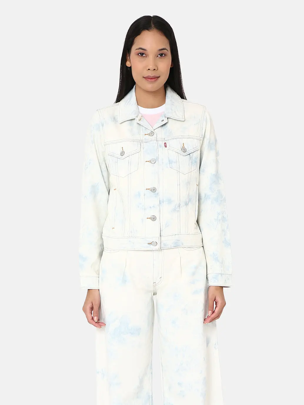 Women's Solid Spread Collar Denim Trucker Jacket 1