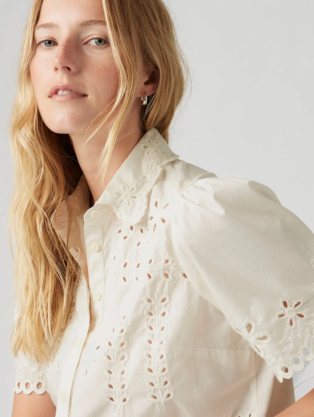 Women's Schiffli Spread Collar Shirt 4