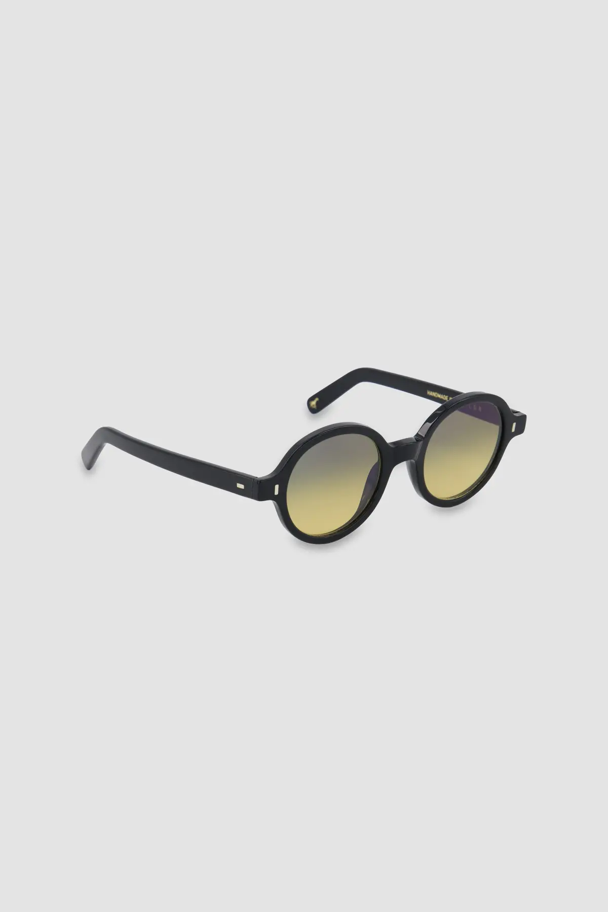 L.G.R Black/Yellow Gradient Photochromic 48' Reunion Bold Sunglasses 1