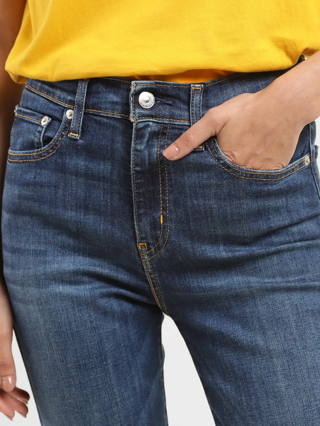 Women's 724 Blue Slim Straight Fit High Rise Jeans 6