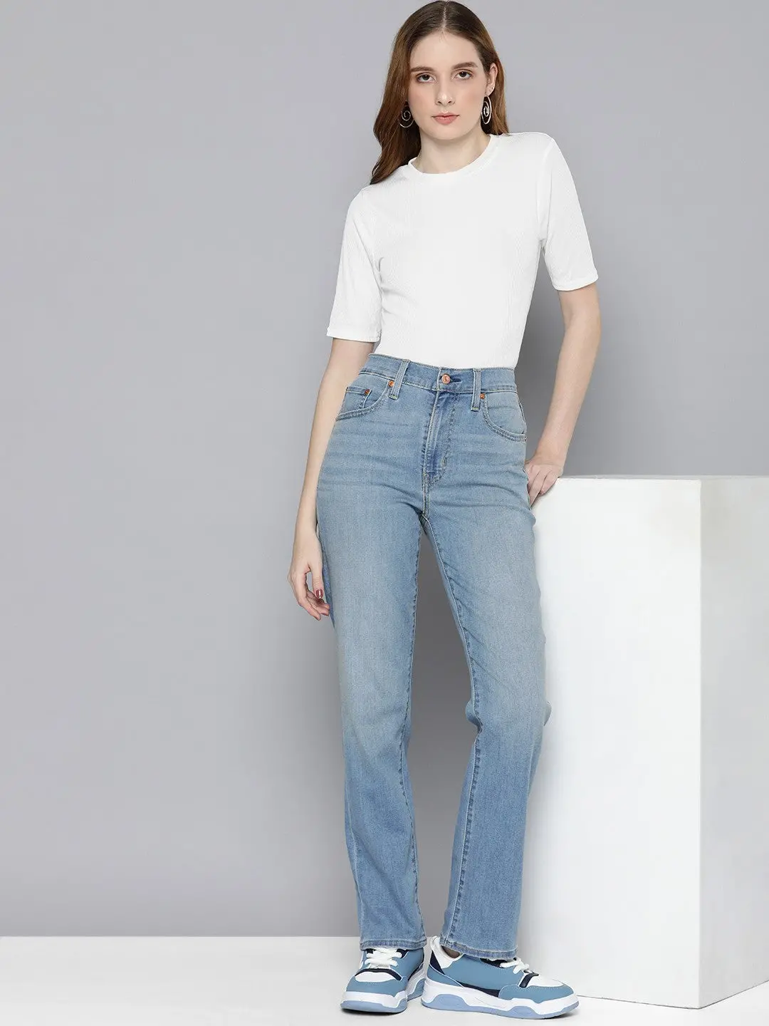 Women's 724 Blue Slim Straight Fit High Rise Jeans 1