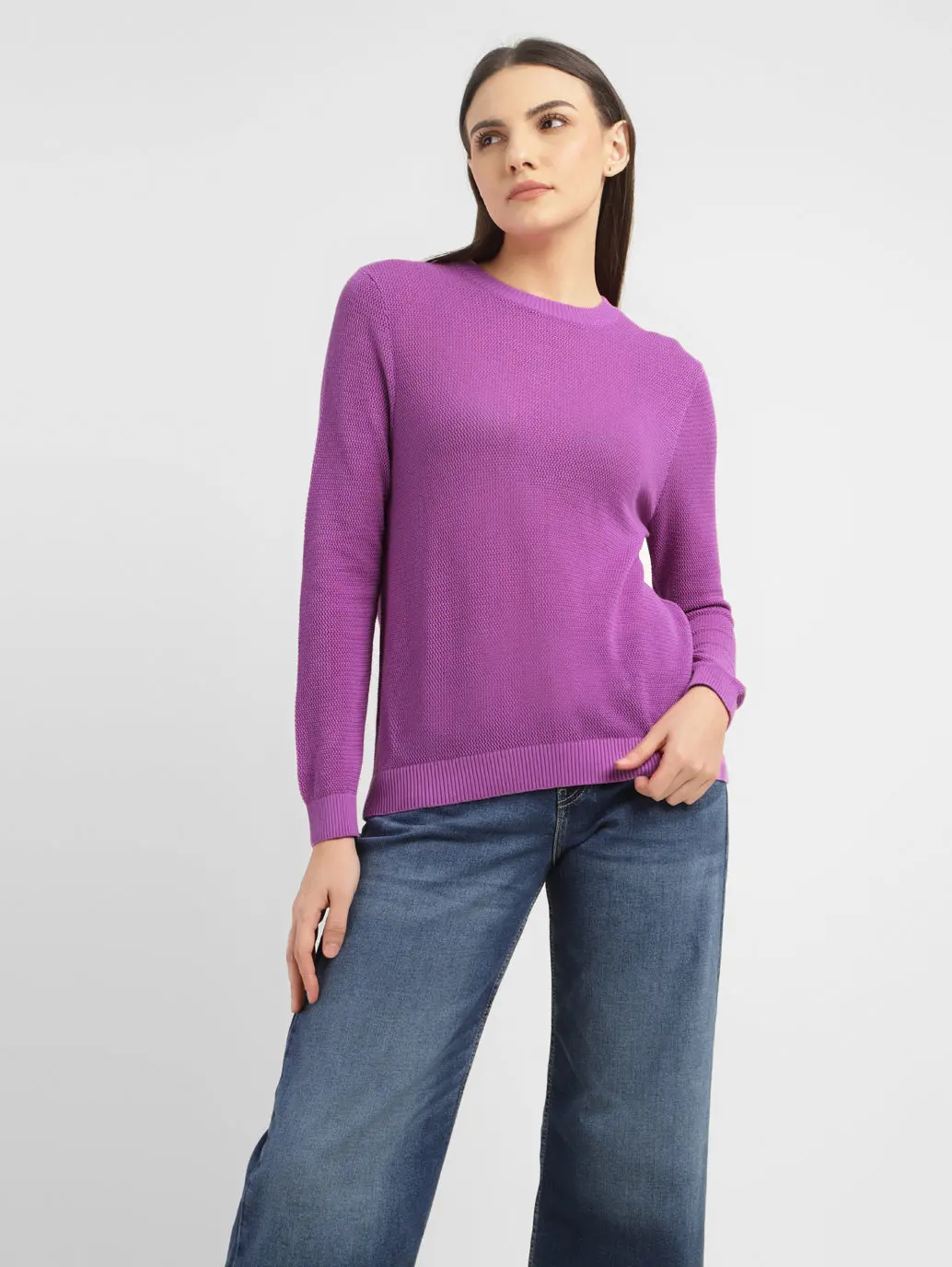Women's Solid Round Neck Sweater 1