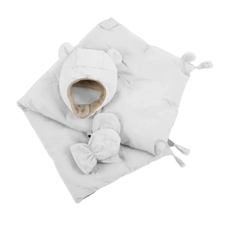 Airy Gift Set - Mittens, Hat & Blanket 1