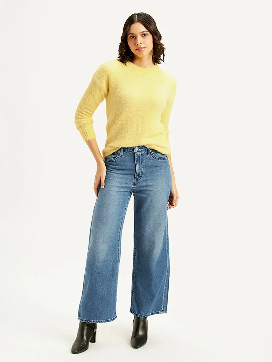 Women's Solid Yellow Crew Neck Sweater 1