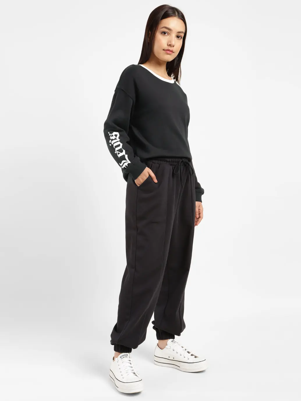 Women's Brand Logo Round Neck Sweatshirt 2