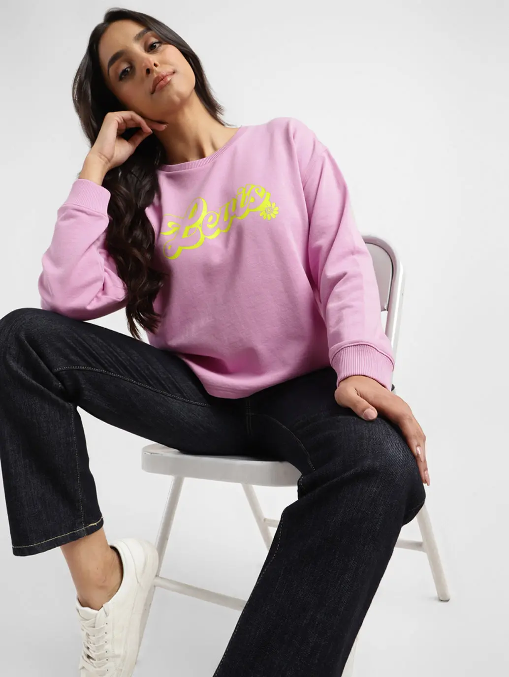 Women's Graphic Print Crew Neck Sweatshirt 1