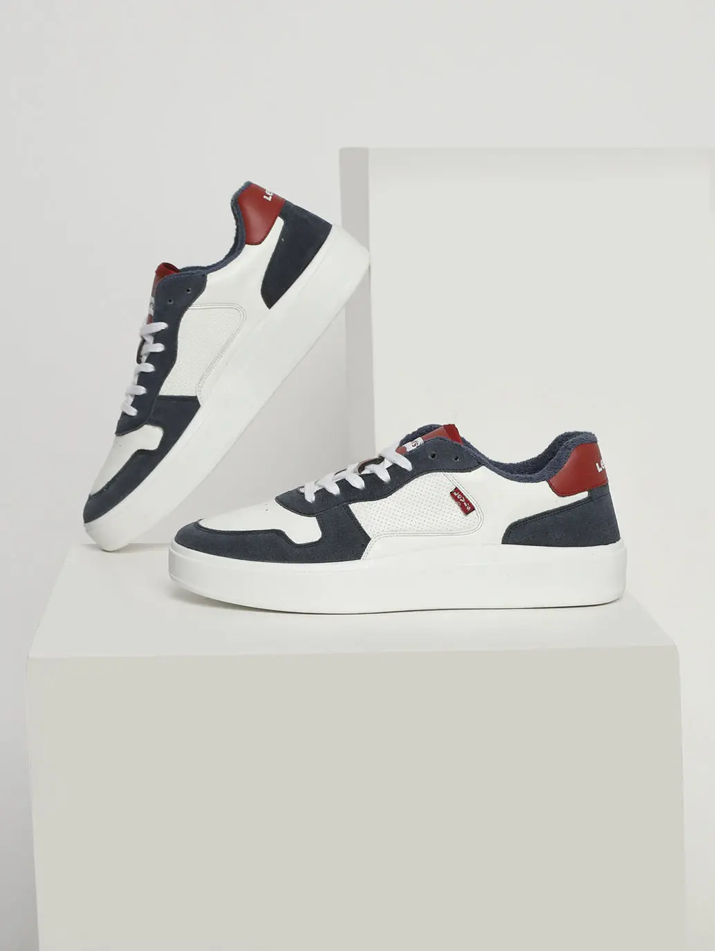 Men's White Casual Shoes 1
