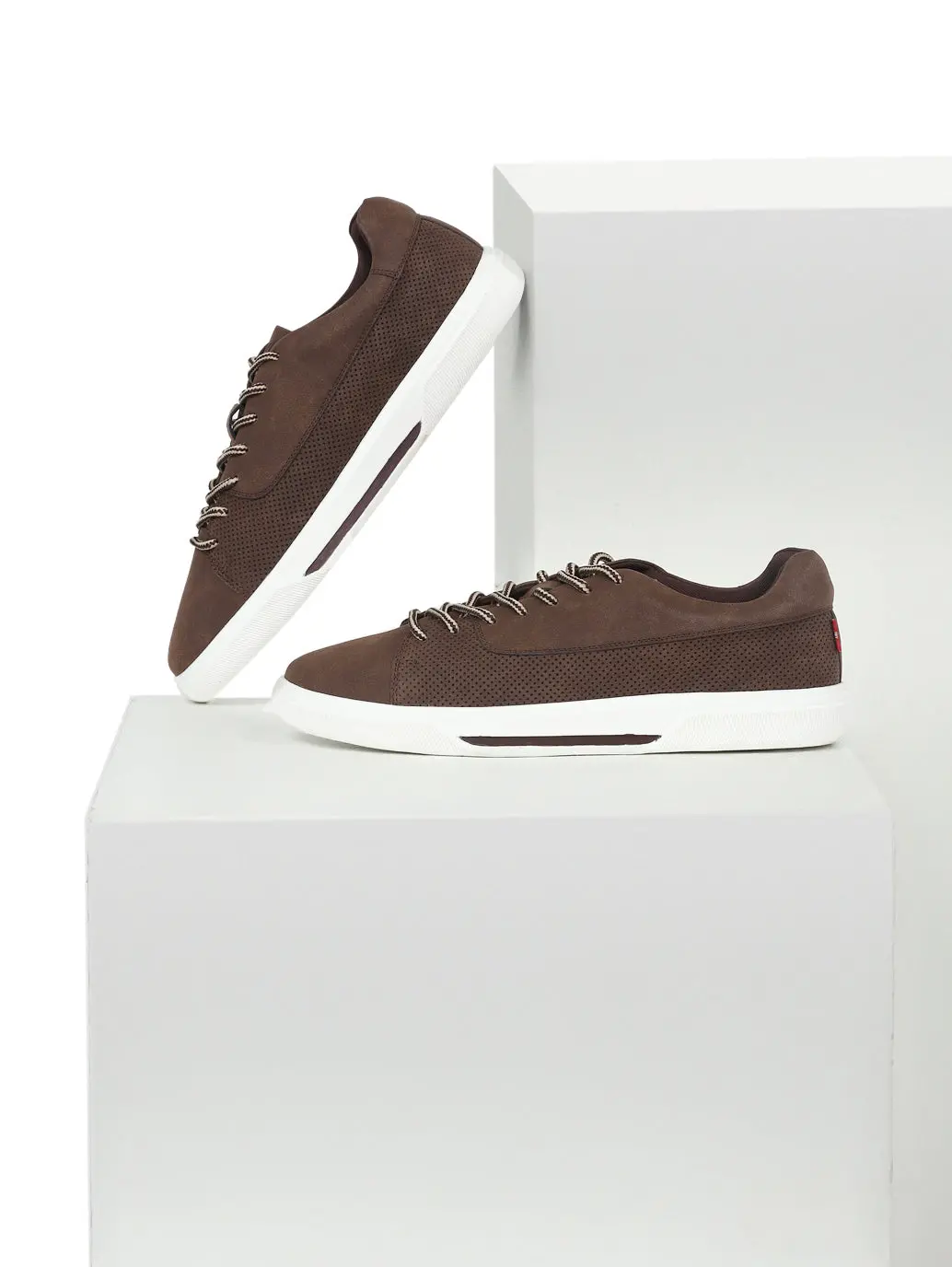 Men's Brown Casual Shoes 1