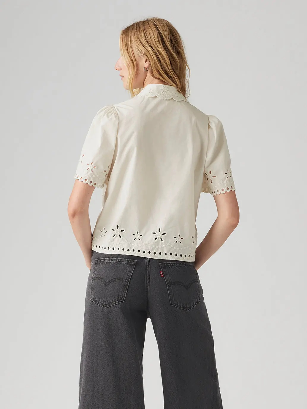 Women's Schiffli Spread Collar Shirt 3