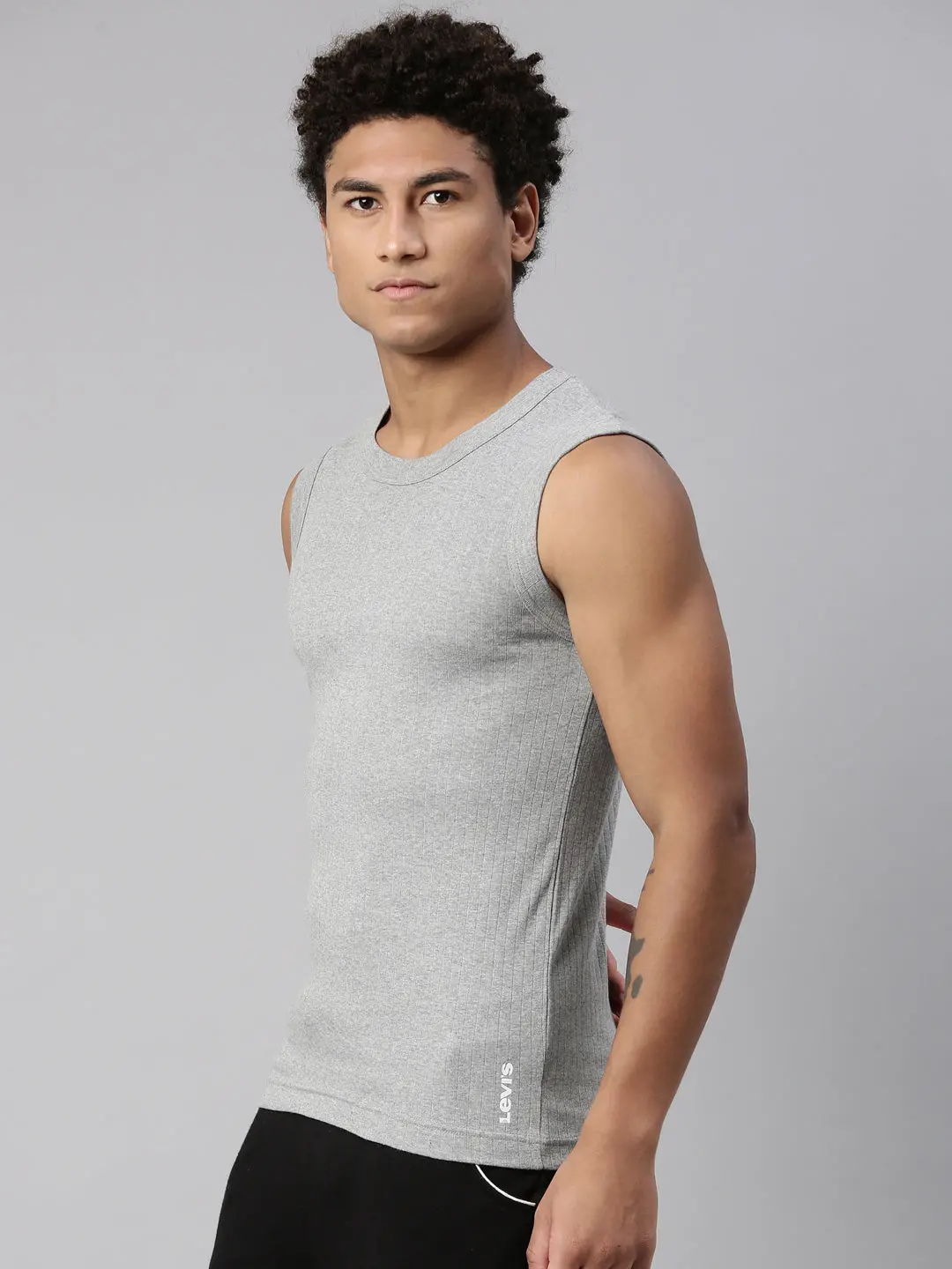 Men's Solid Vest 3