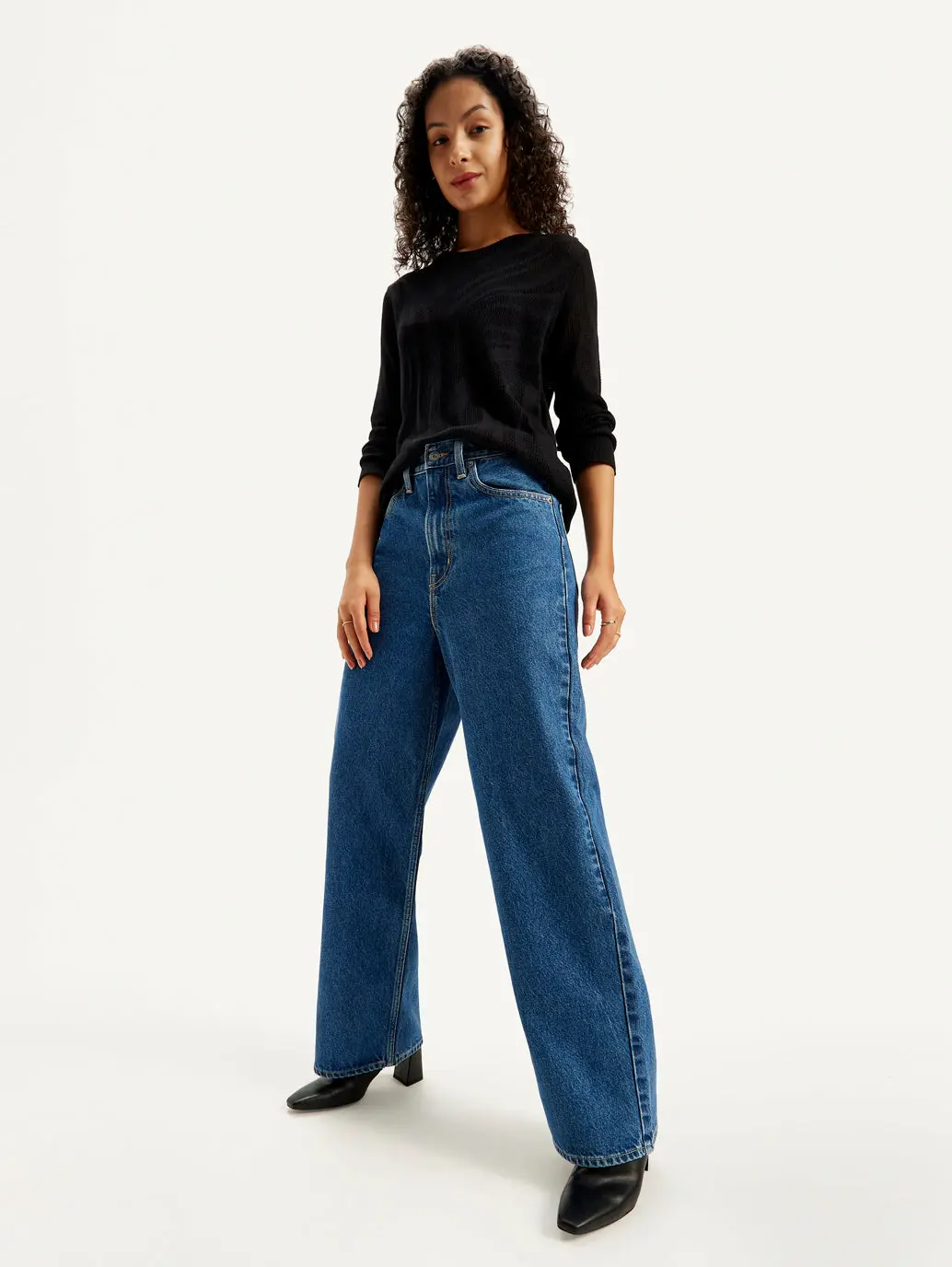 Women's Blue Loose Fit High Rise Jeans 1