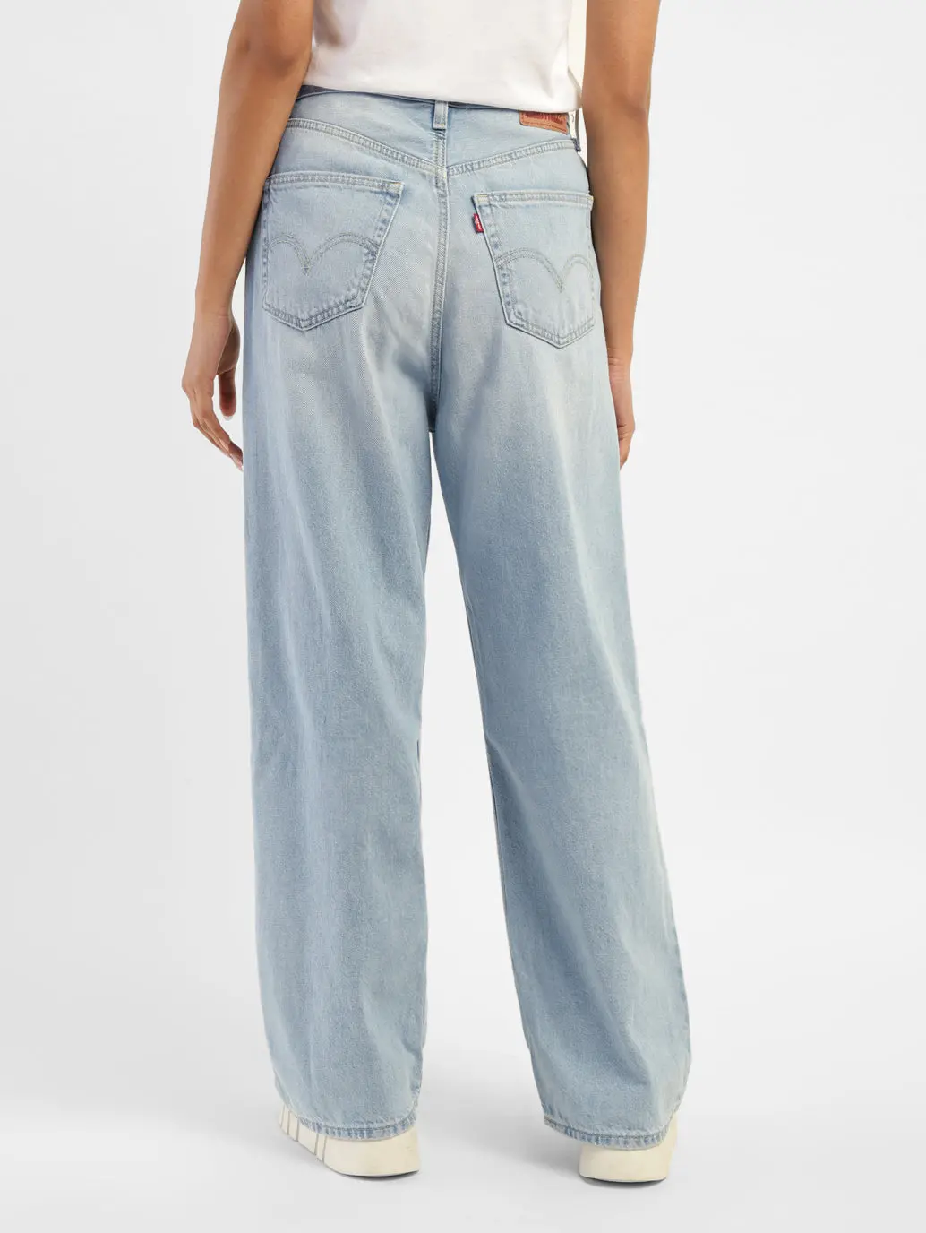 Women's Blue Loose Fit High Rise Jeans 3