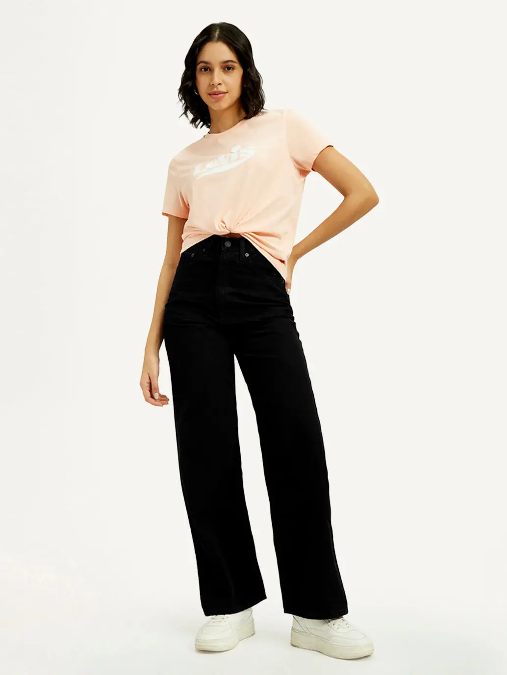 Women's Black Loose Fit High Rise Jeans 1