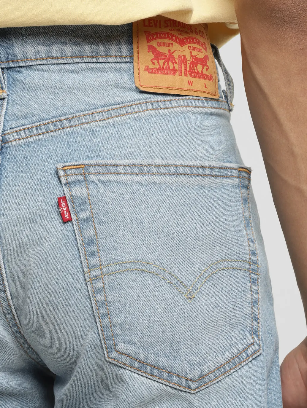 Men's 550 Blue Loose Fit Mid Rise Jeans 5