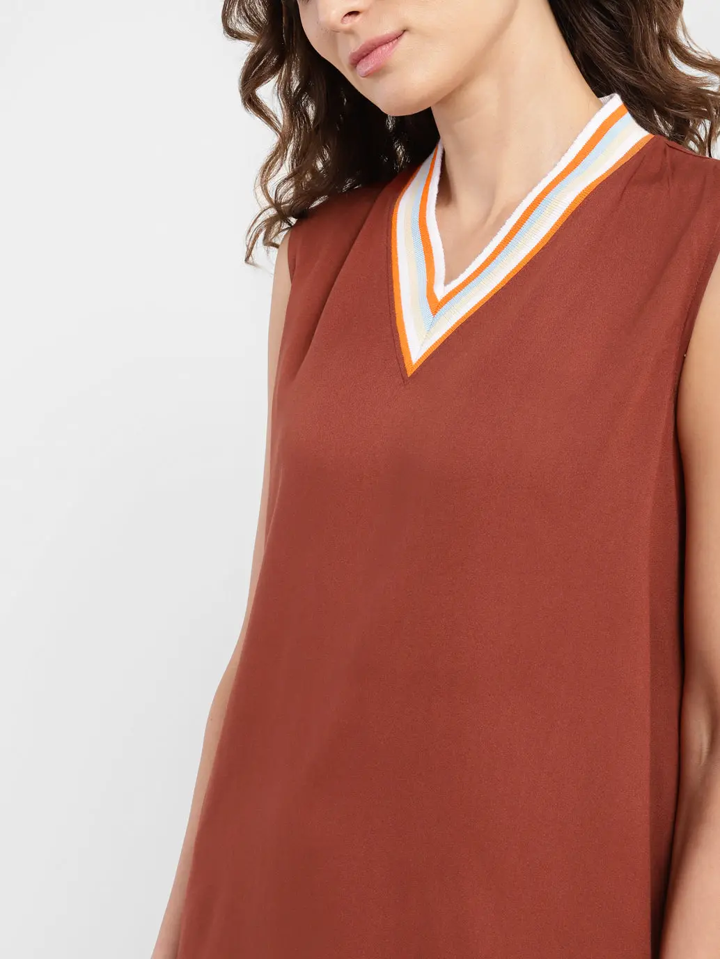 Women's Solid Round Neck Dress 4