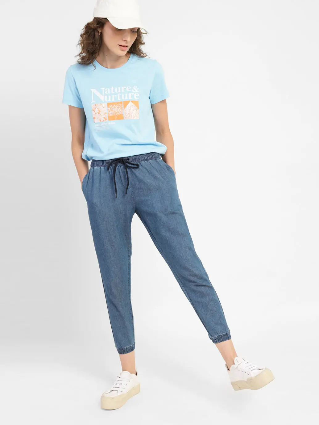 Women's Relaxed Fit Joggers 1