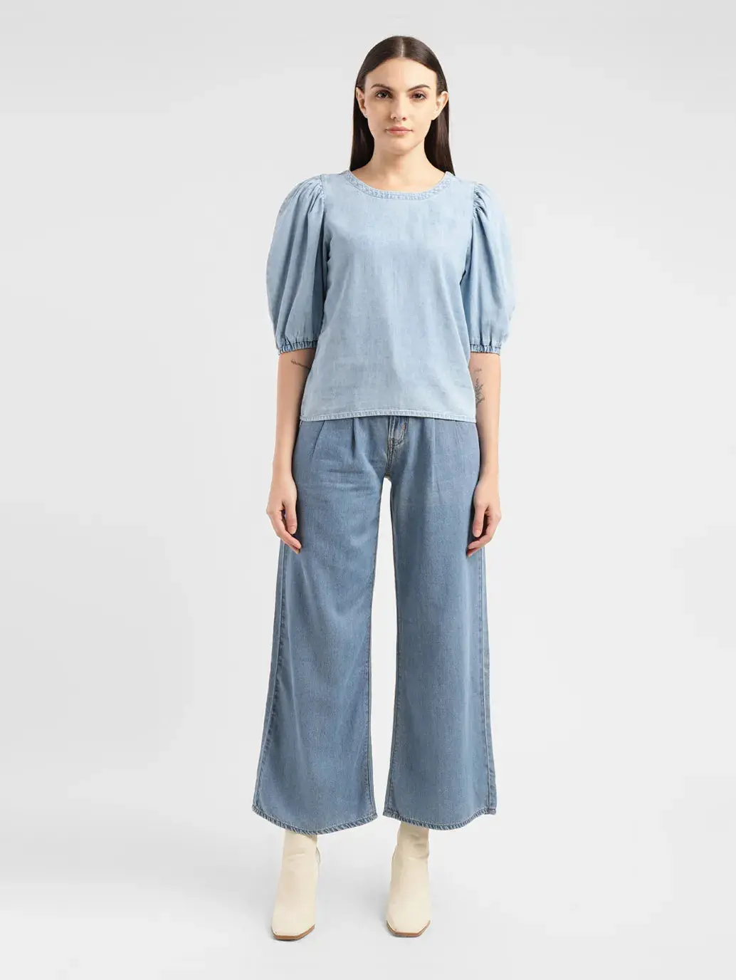 Women's Solid Light Indigo Round Neck Top 1
