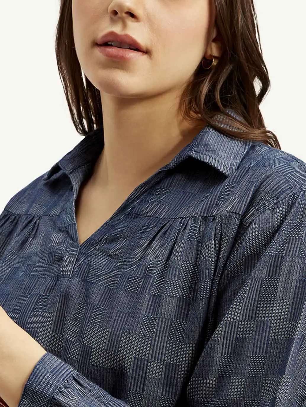 Women's Abstract Dark Blue Spread Collar Top 2