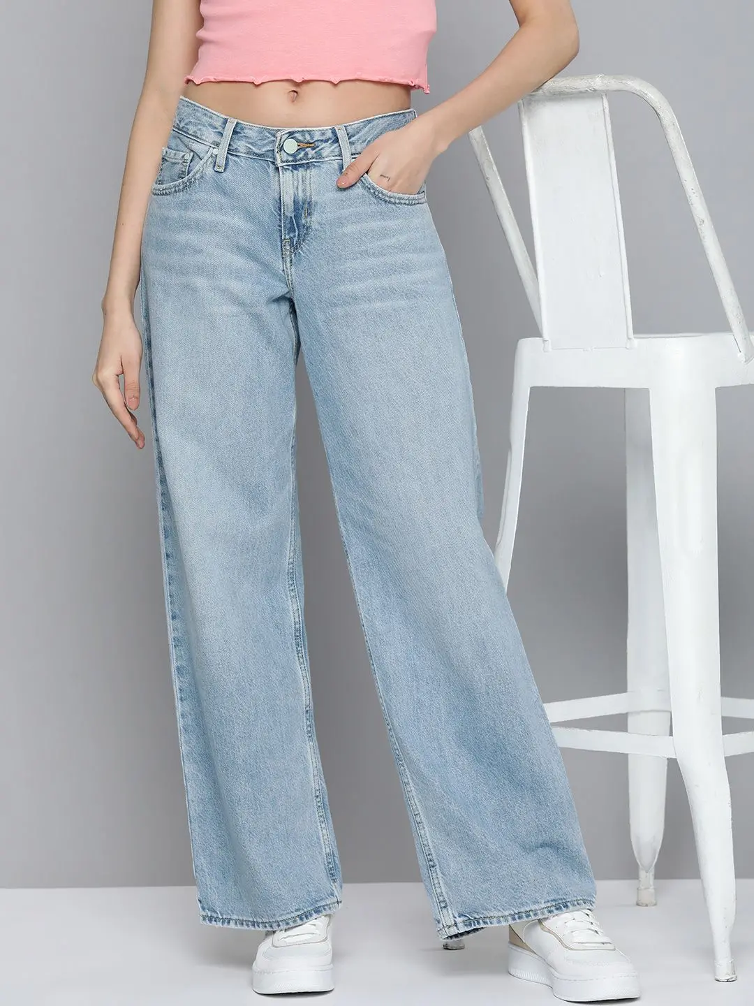 Women's Blue Loose Fit High Rise Jeans 1