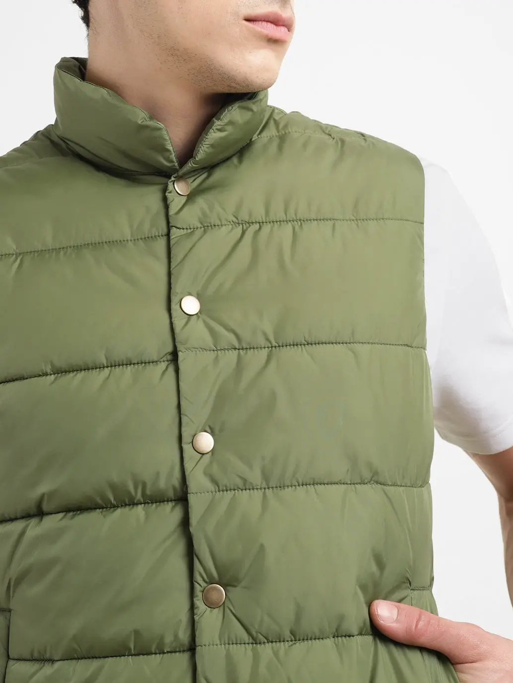 Men's Solid Green Band Neck Quilted Jacket 5
