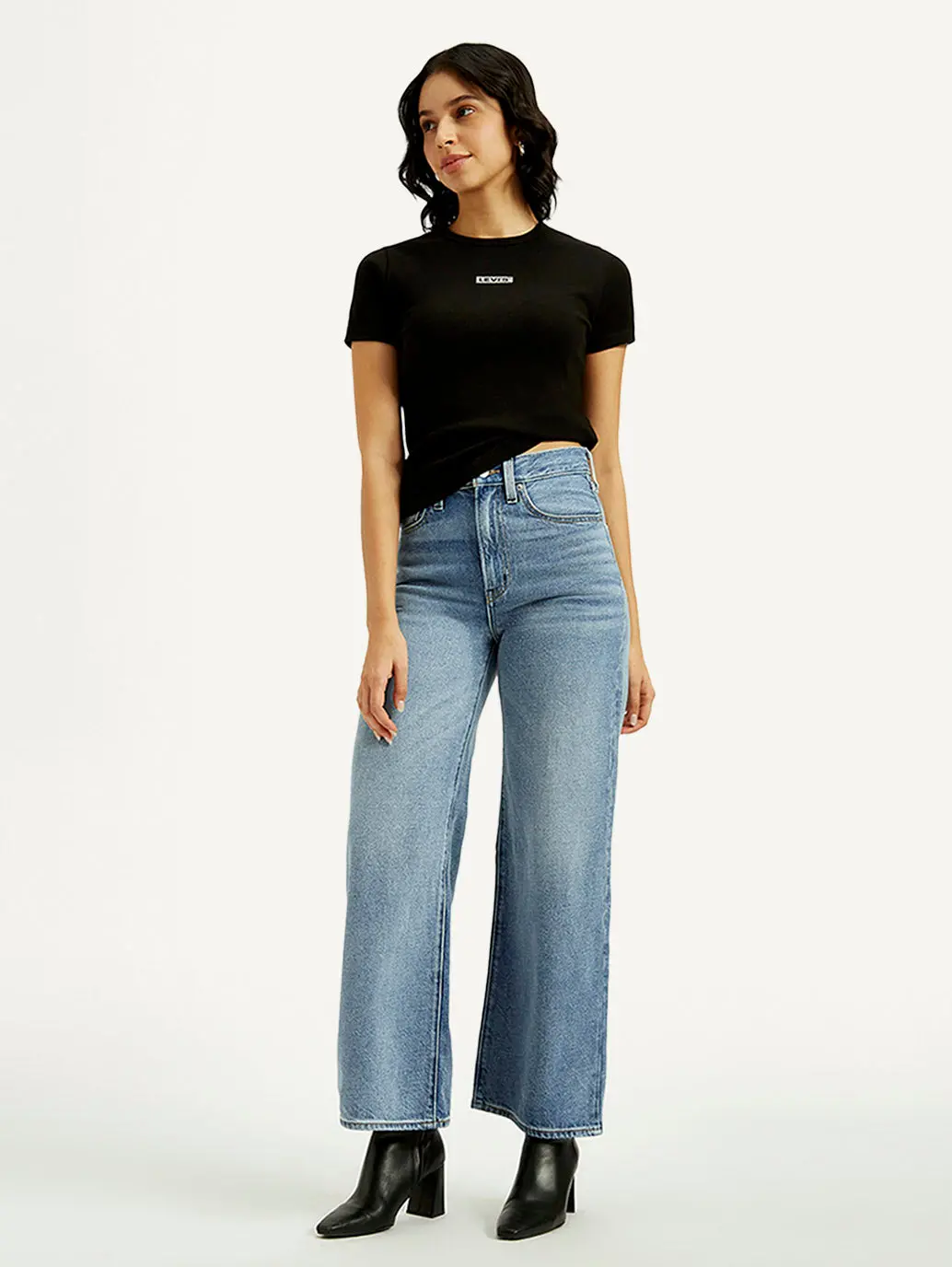 Women's Light Indigo Ribcage Wide Leg Fit High Rise Jeans 8