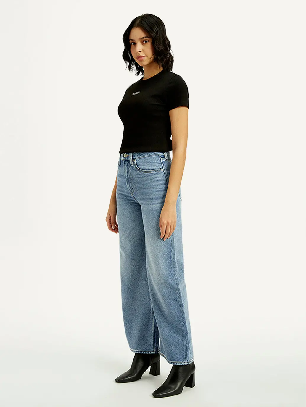Women's Light Indigo Ribcage Wide Leg Fit High Rise Jeans 7