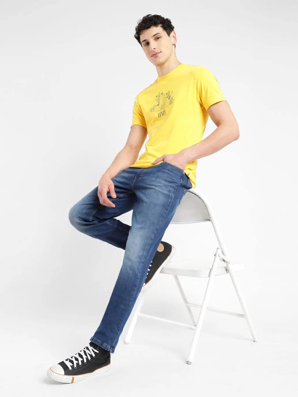 Men's 511 Blue Slim Fit Mid Rise Jeans 2
