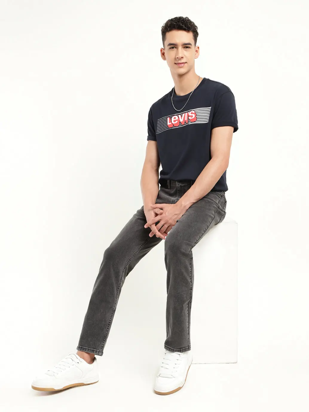 Men's 511 Black Slim Fit Mid Rise Jeans 1