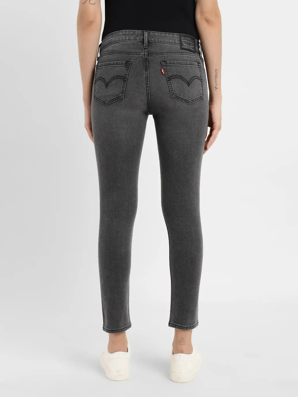 Women's 710 Black Skinny Fit Mid Rise Jeans 3