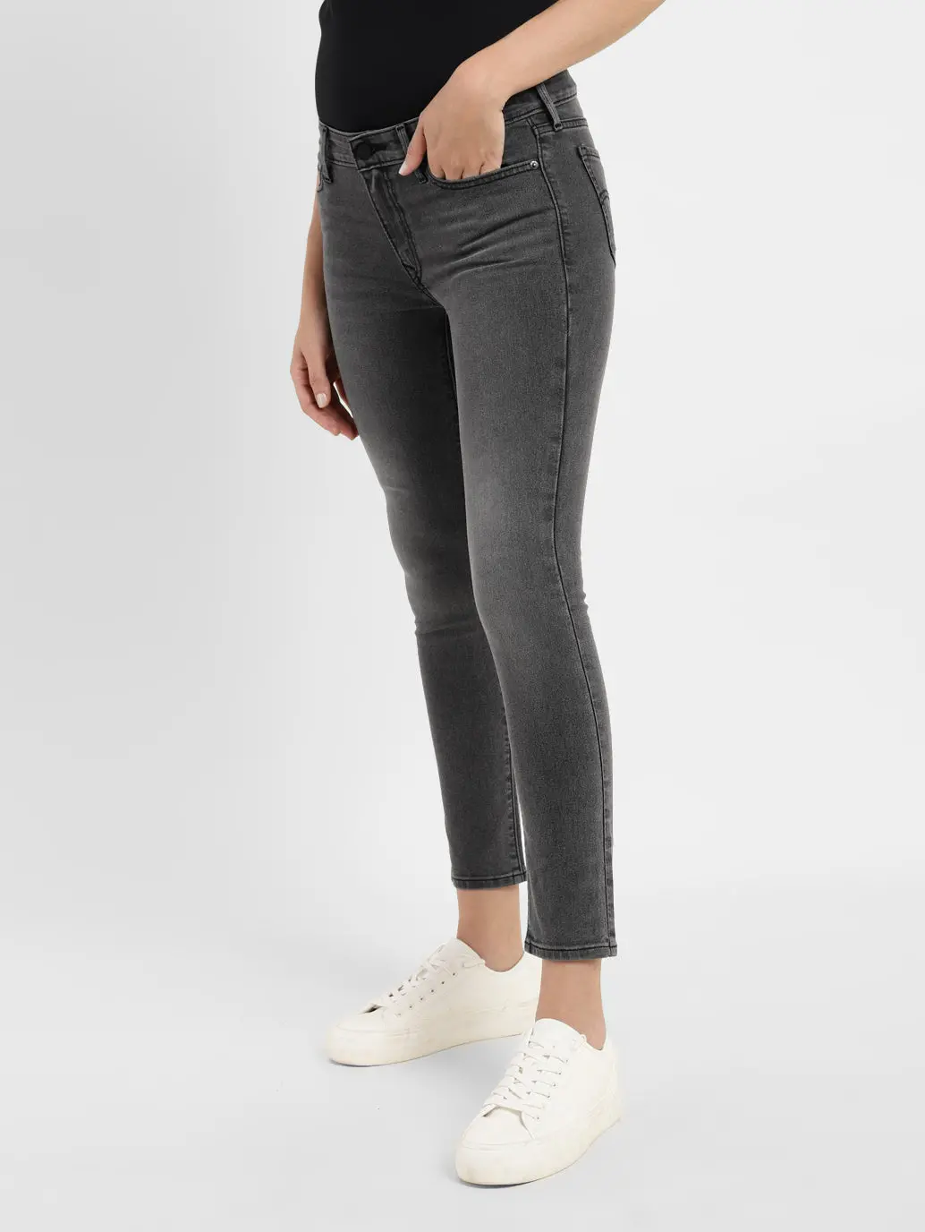 Women's 710 Black Skinny Fit Mid Rise Jeans 4