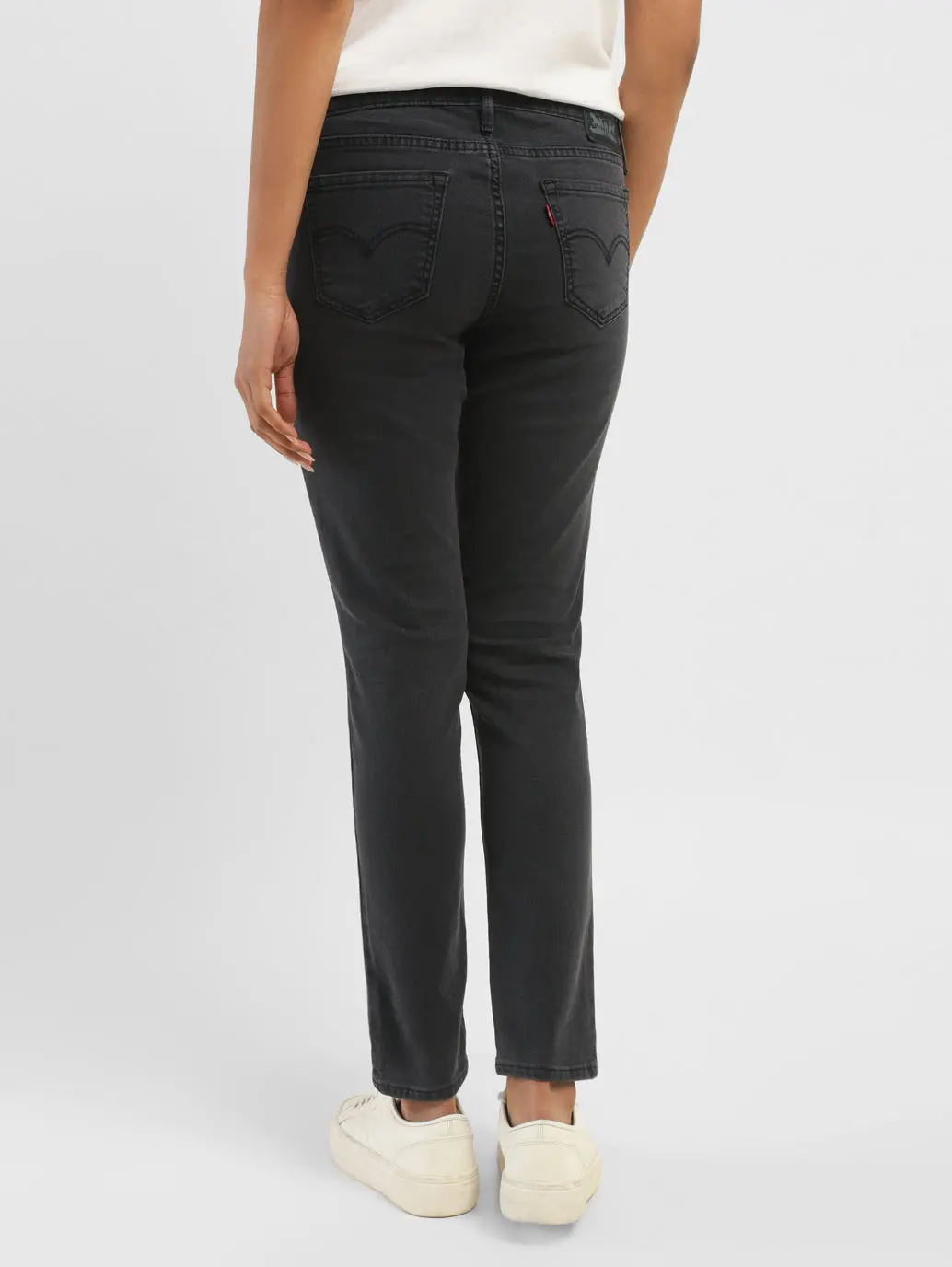 Women's 711 Black Skinny Fit Mid Rise Jeans 4