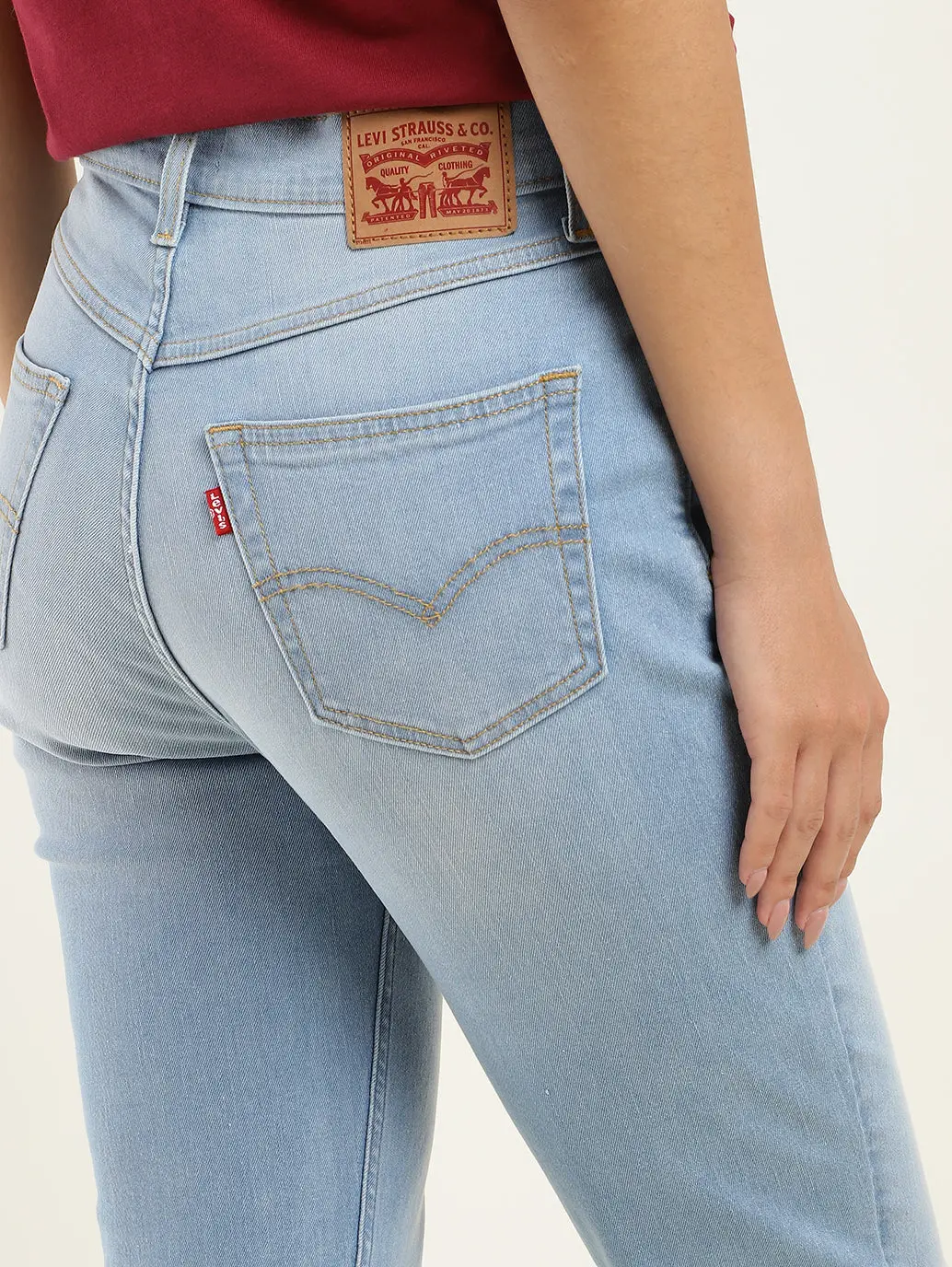 Women's 80S Mom Blue Loose Fit High Rise Jeans 6