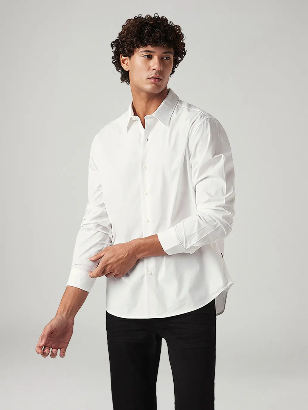 Men's Solid White Slim Fit Shirt 1