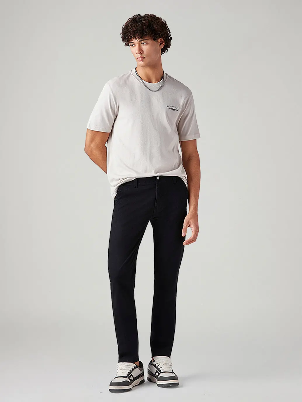 Men's 511 Black Slim Fit Mid Rise Chinos 1