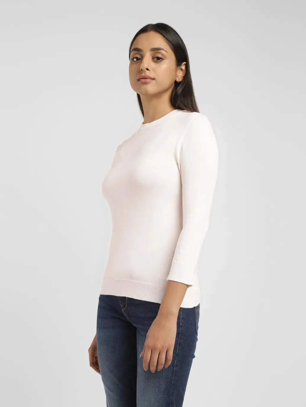 Women's Solid White Crew Neck Sweater 4